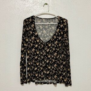 American Eagle Outfitters Black and Cream Floral Long Sleeve Top